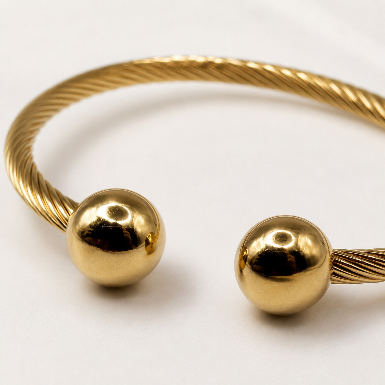 Classic Cable Orb Bangle