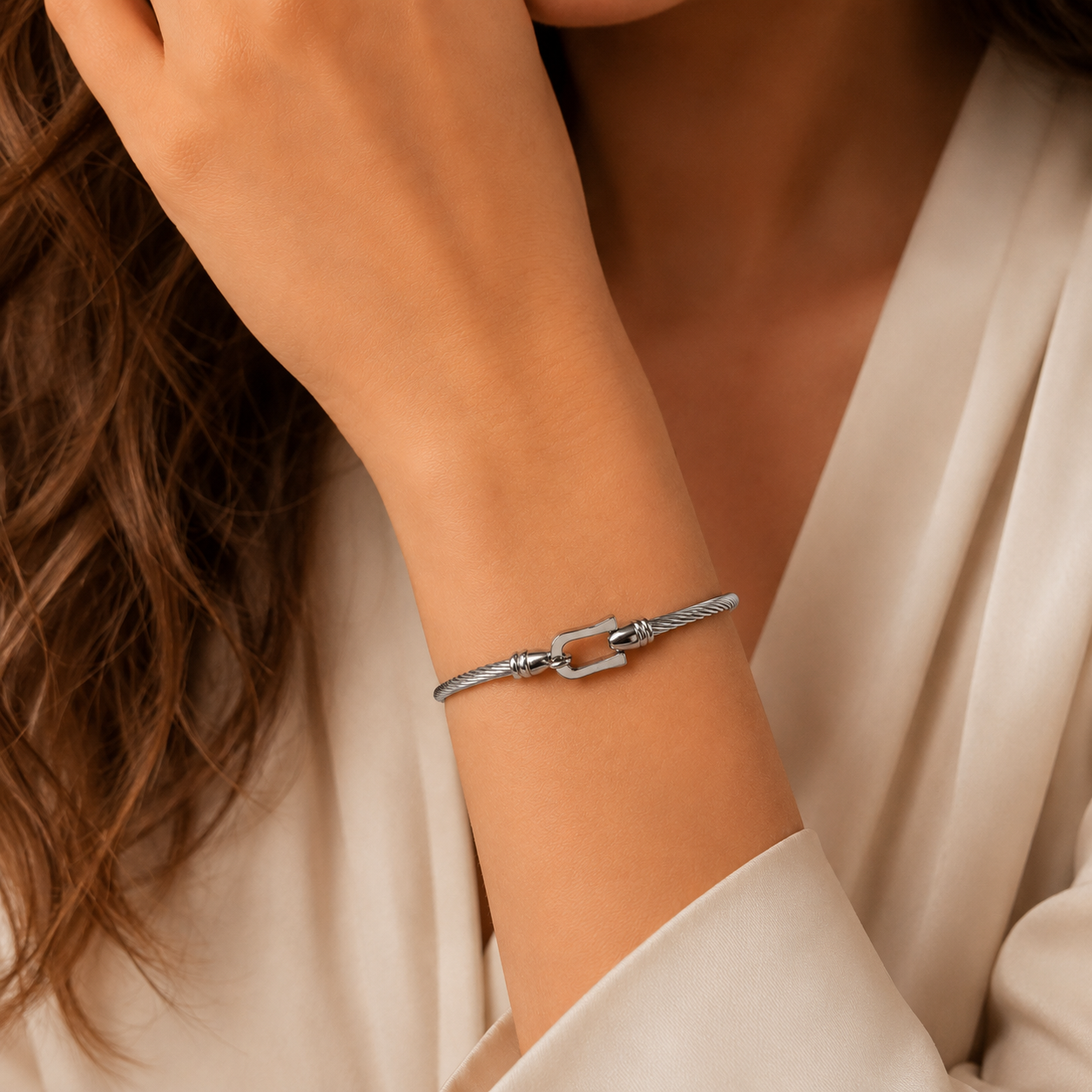 Marina Cable Clasp Bangle